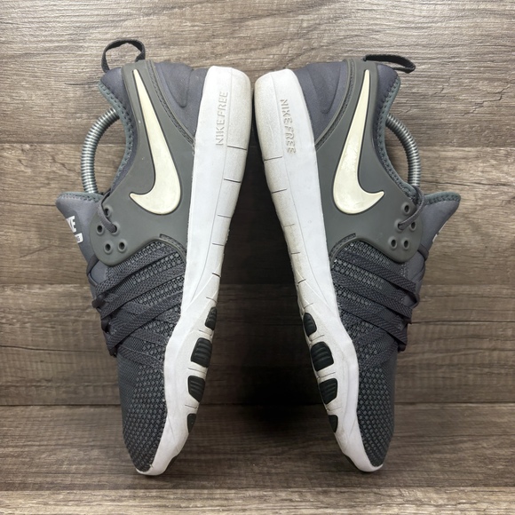 Nike Free TR 7 Gray Womens US Size 7.5 EUR 38.5 904651-002 Running Shoes - Picture 5 of 9